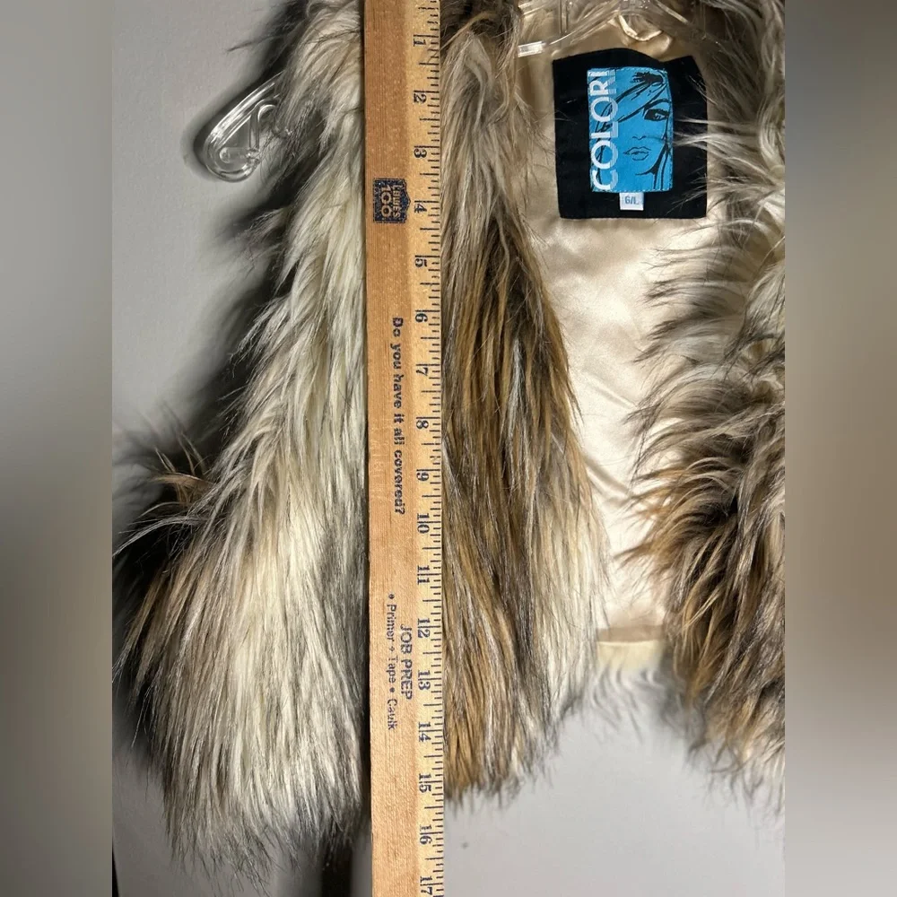 Cropped faux fur vest - Picture 7 of 7